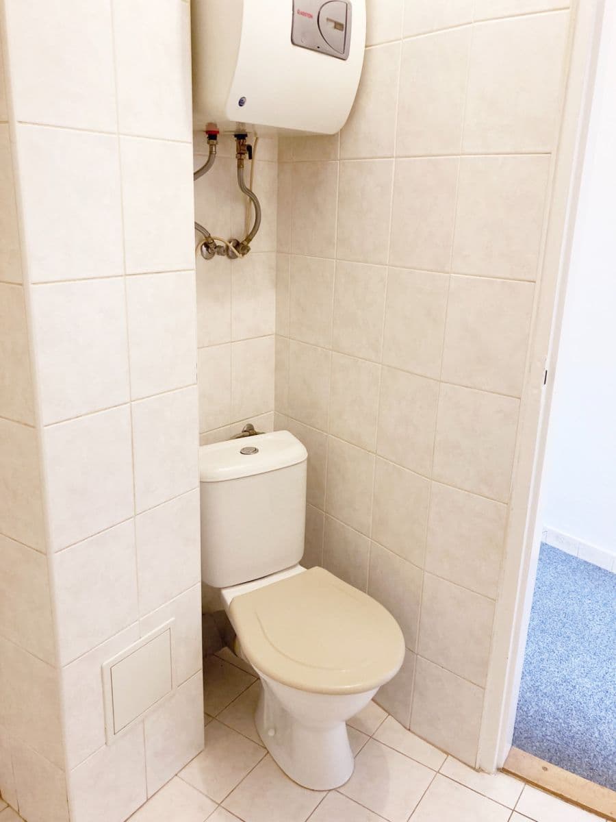 Predaj bytu 1-izbový 26 m², Nádražní, Jindřichův Hradec, Jihočeský kraj Predaj bytu 1-izbový 26 m², Nádražní, Jindřichův Hradec, Jihočeský kraj