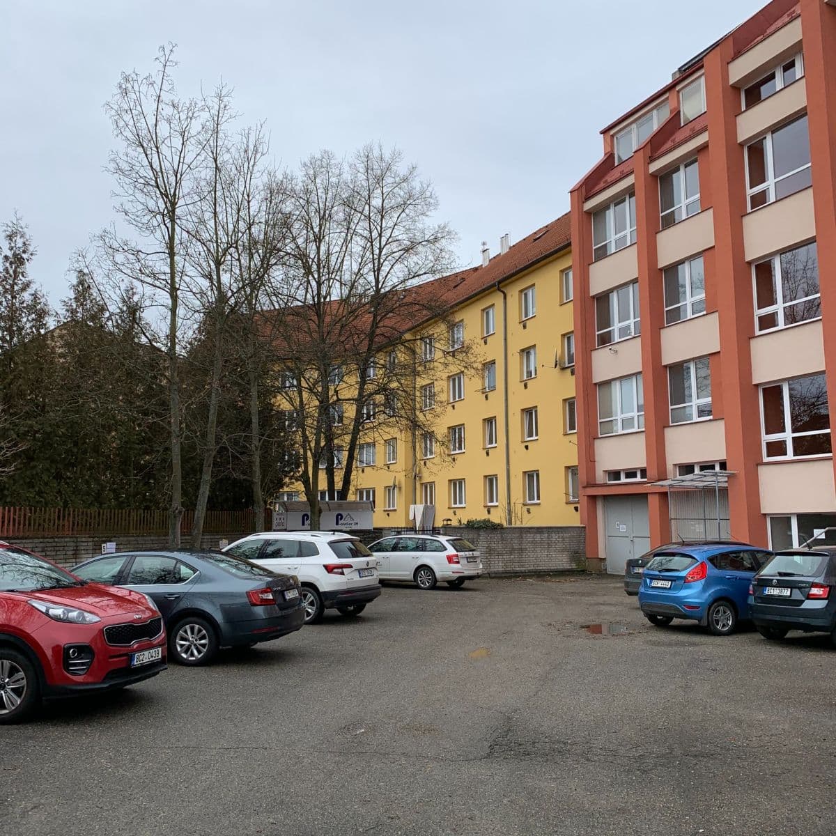 Predaj bytu 1-izbový 26 m², Nádražní, Jindřichův Hradec, Jihočeský kraj Predaj bytu 1-izbový 26 m², Nádražní, Jindřichův Hradec, Jihočeský kraj