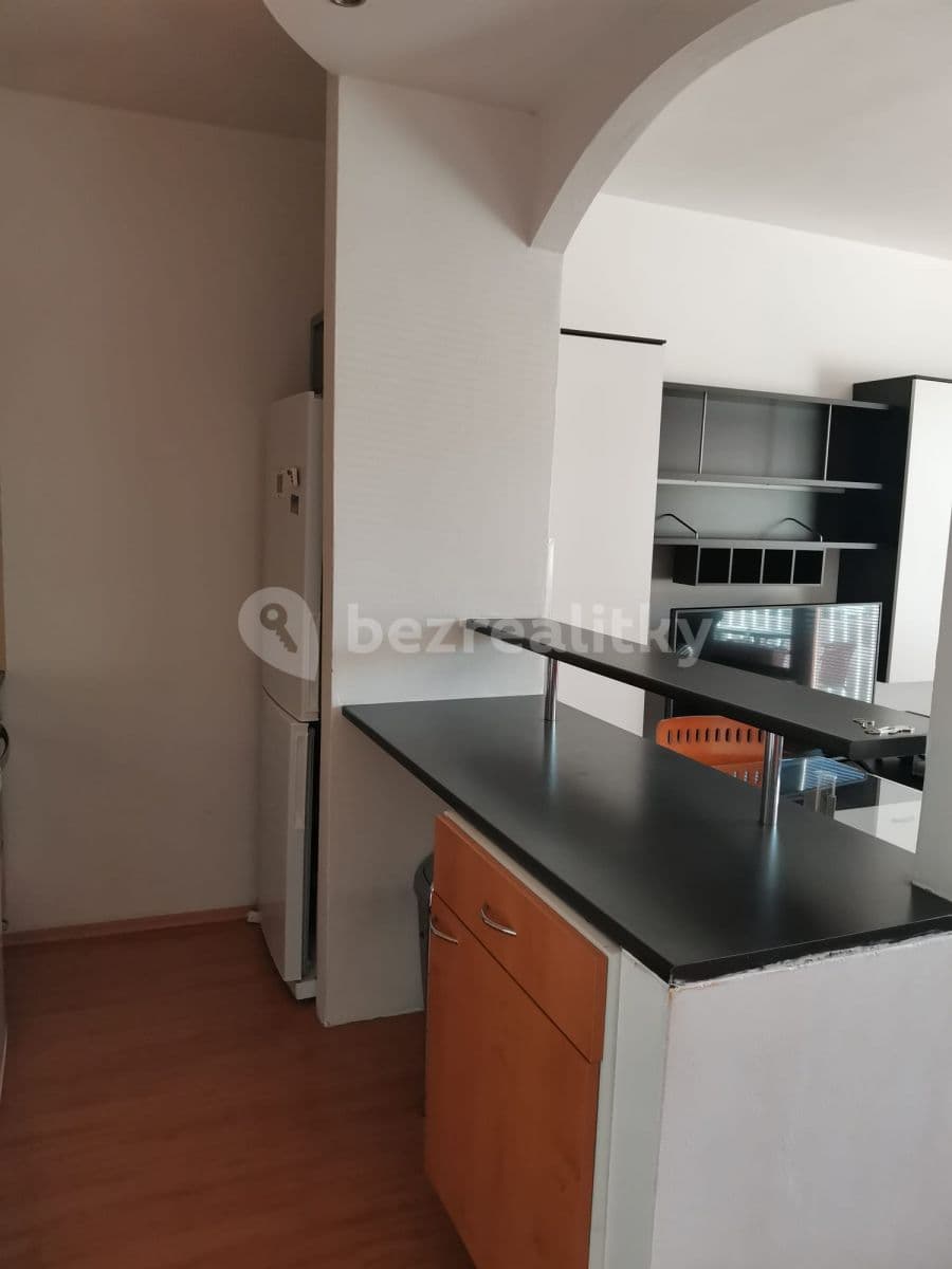 Prenájom bytu 2-izbový 63 m², Za Mlýnem, Hostivice, Středočeský kraj Prenájom bytu 2-izbový 63 m², Za Mlýnem, Hostivice, Středočeský kraj