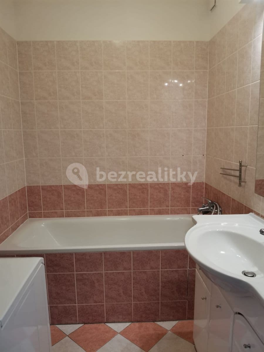 Prenájom bytu 2-izbový 63 m², Za Mlýnem, Hostivice, Středočeský kraj Prenájom bytu 2-izbový 63 m², Za Mlýnem, Hostivice, Středočeský kraj
