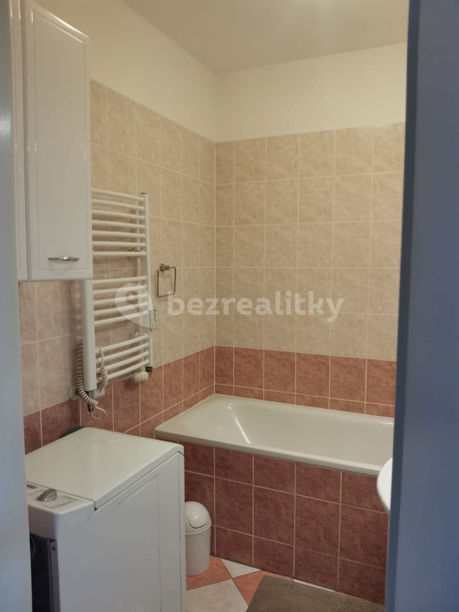 Prenájom bytu 2-izbový 63 m², Za Mlýnem, Hostivice, Středočeský kraj Prenájom bytu 2-izbový 63 m², Za Mlýnem, Hostivice, Středočeský kraj