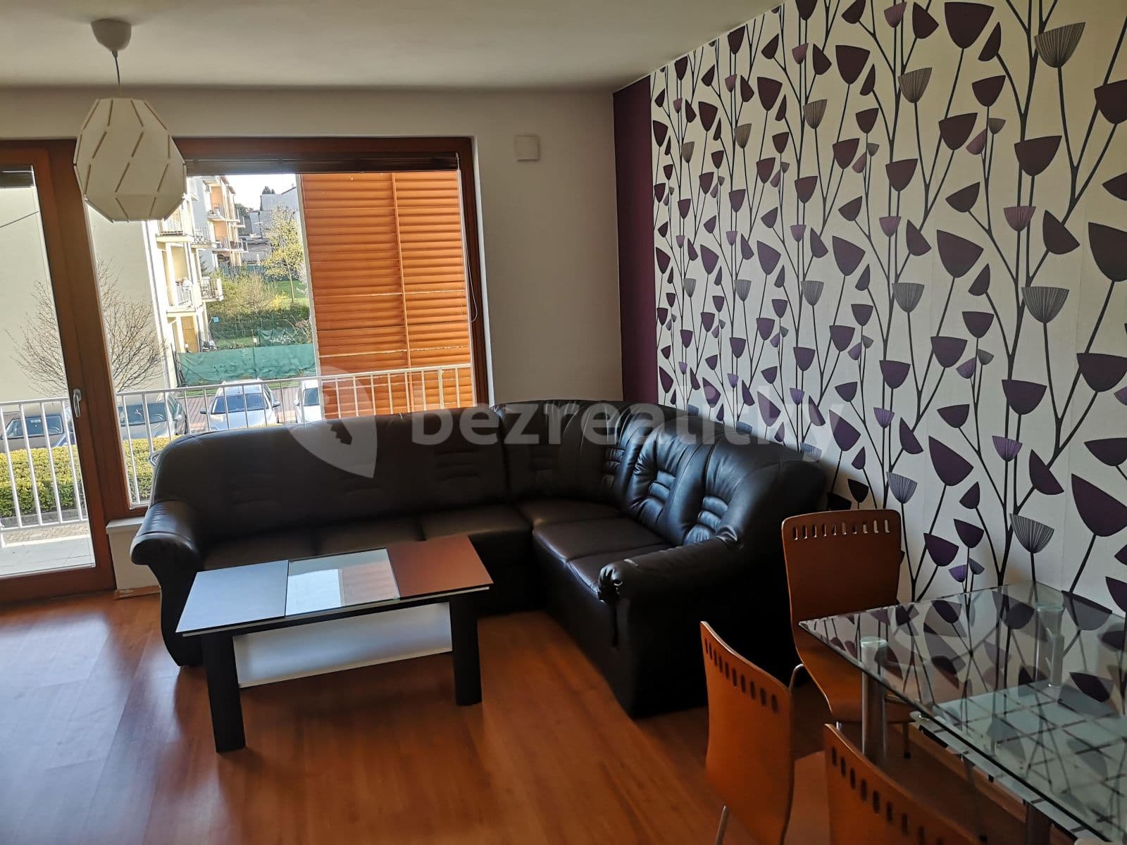 Prenájom bytu 2-izbový 63 m², Za Mlýnem, Hostivice, Středočeský kraj Prenájom bytu 2-izbový 63 m², Za Mlýnem, Hostivice, Středočeský kraj