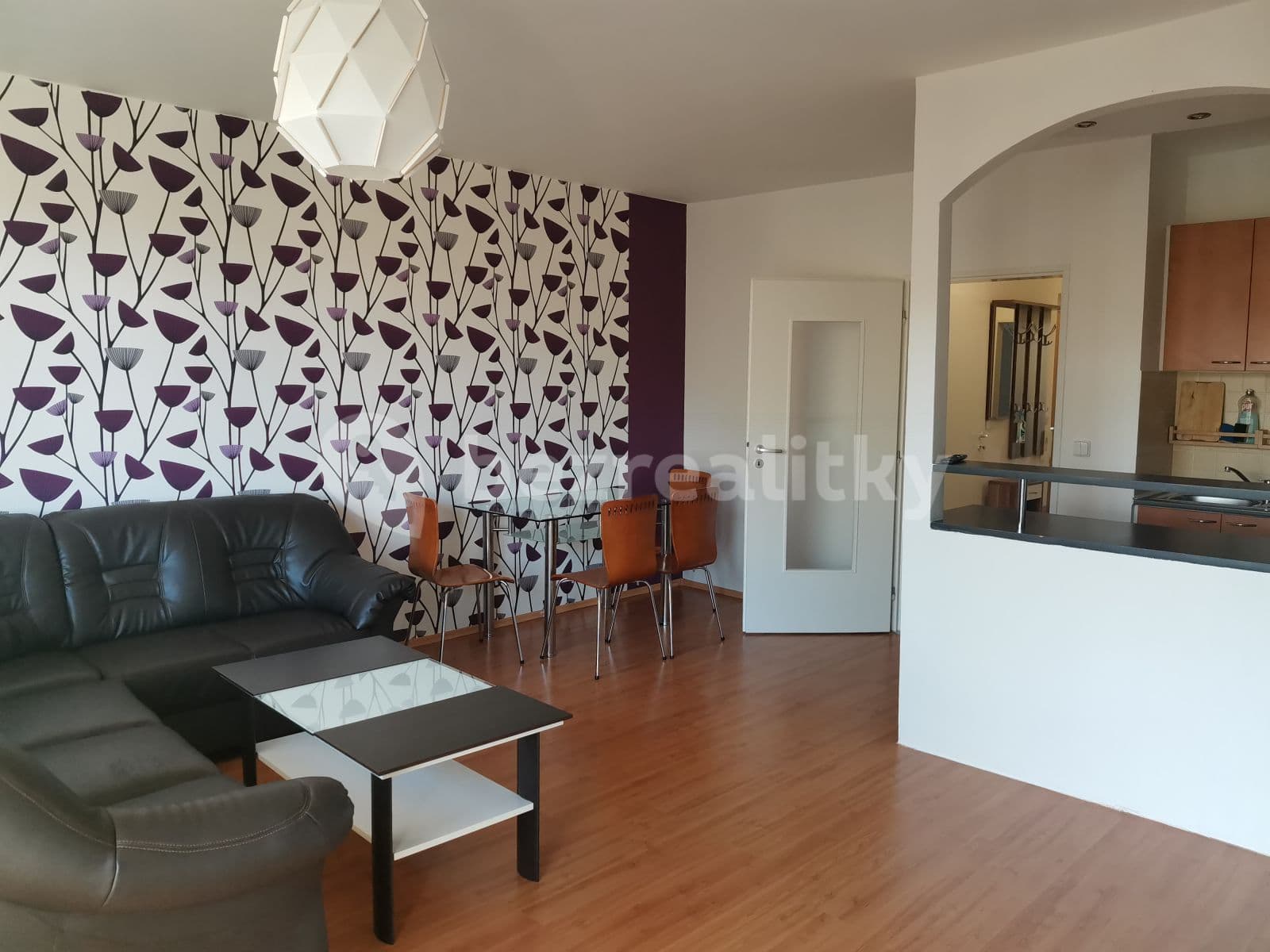 Prenájom bytu 2-izbový 63 m², Za Mlýnem, Hostivice, Středočeský kraj Prenájom bytu 2-izbový 63 m², Za Mlýnem, Hostivice, Středočeský kraj