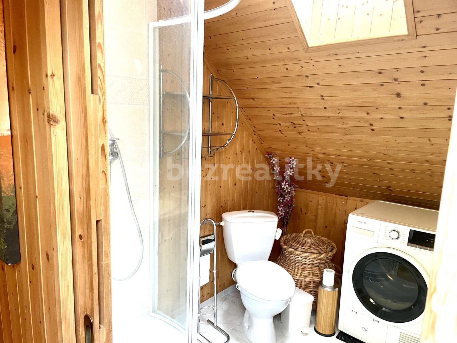 Prenájom bytu 2-izbový 49 m², Hlavní, Sulice, Středočeský kraj Prenájom bytu 2-izbový 49 m², Hlavní, Sulice, Středočeský kraj