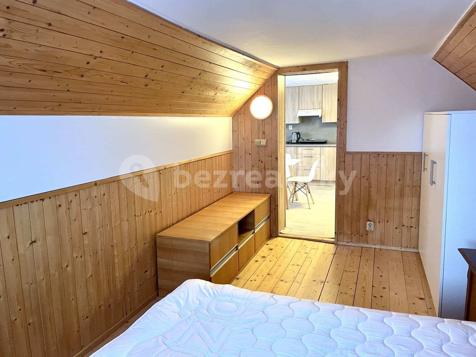 Prenájom bytu 2-izbový 49 m², Hlavní, Sulice, Středočeský kraj Prenájom bytu 2-izbový 49 m², Hlavní, Sulice, Středočeský kraj