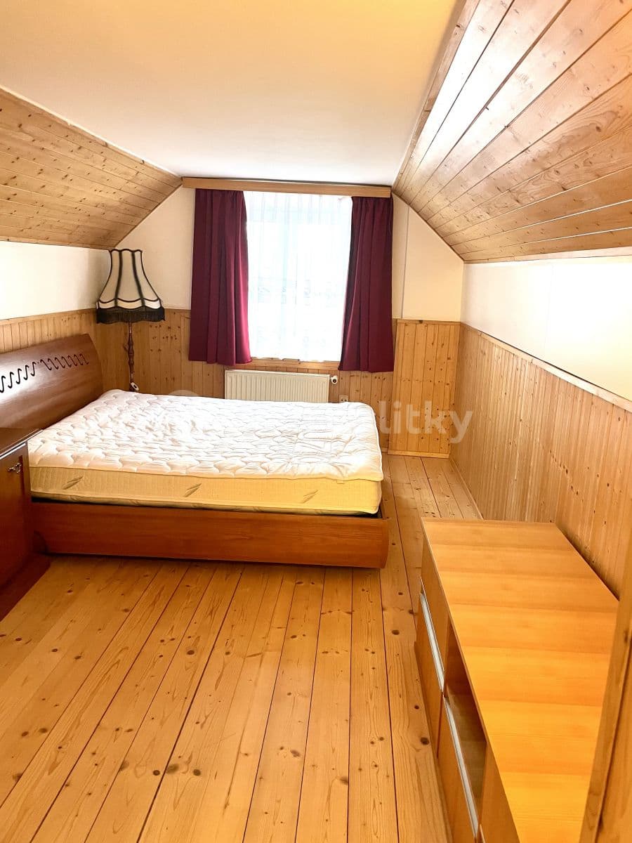 Prenájom bytu 2-izbový 49 m², Hlavní, Sulice, Středočeský kraj Prenájom bytu 2-izbový 49 m², Hlavní, Sulice, Středočeský kraj