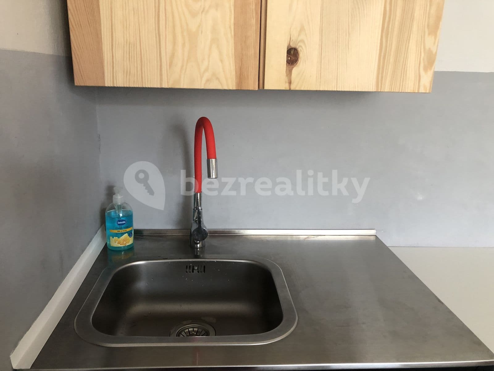 Prenájom bytu 4-izbový 96 m², Krušnohorská, Karlovy Vary, Karlovarský kraj Prenájom bytu 4-izbový 96 m², Krušnohorská, Karlovy Vary, Karlovarský kraj