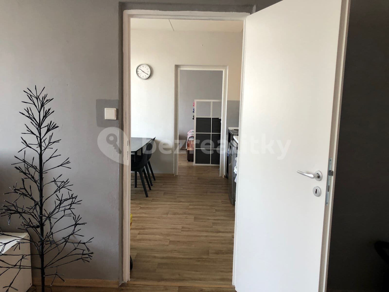 Prenájom bytu 4-izbový 96 m², Krušnohorská, Karlovy Vary, Karlovarský kraj Prenájom bytu 4-izbový 96 m², Krušnohorská, Karlovy Vary, Karlovarský kraj