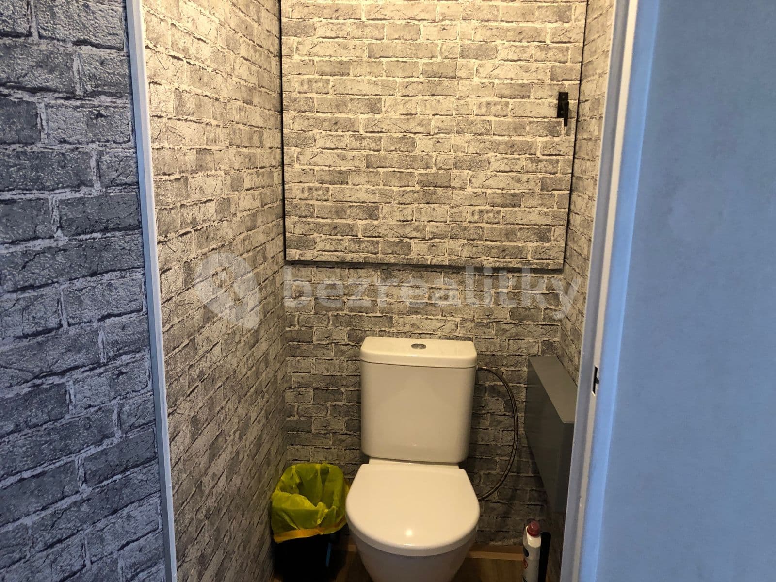 Prenájom bytu 4-izbový 96 m², Krušnohorská, Karlovy Vary, Karlovarský kraj Prenájom bytu 4-izbový 96 m², Krušnohorská, Karlovy Vary, Karlovarský kraj