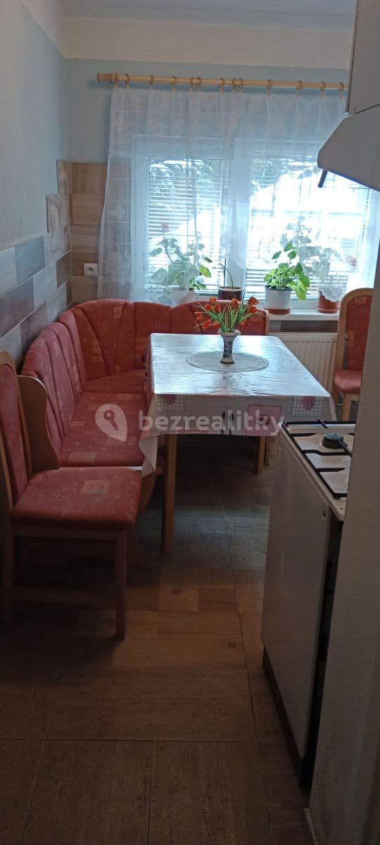 Prenájom bytu 3-izbový 80 m², Švermova, Nejdek, Karlovarský kraj Prenájom bytu 3-izbový 80 m², Švermova, Nejdek, Karlovarský kraj