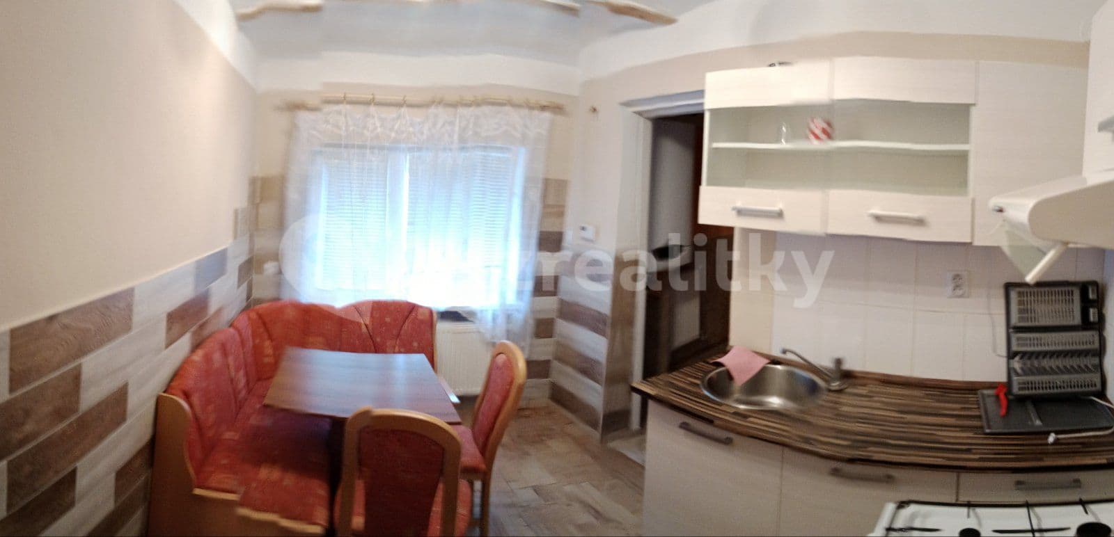 Prenájom bytu 3-izbový 80 m², Švermova, Nejdek, Karlovarský kraj Prenájom bytu 3-izbový 80 m², Švermova, Nejdek, Karlovarský kraj