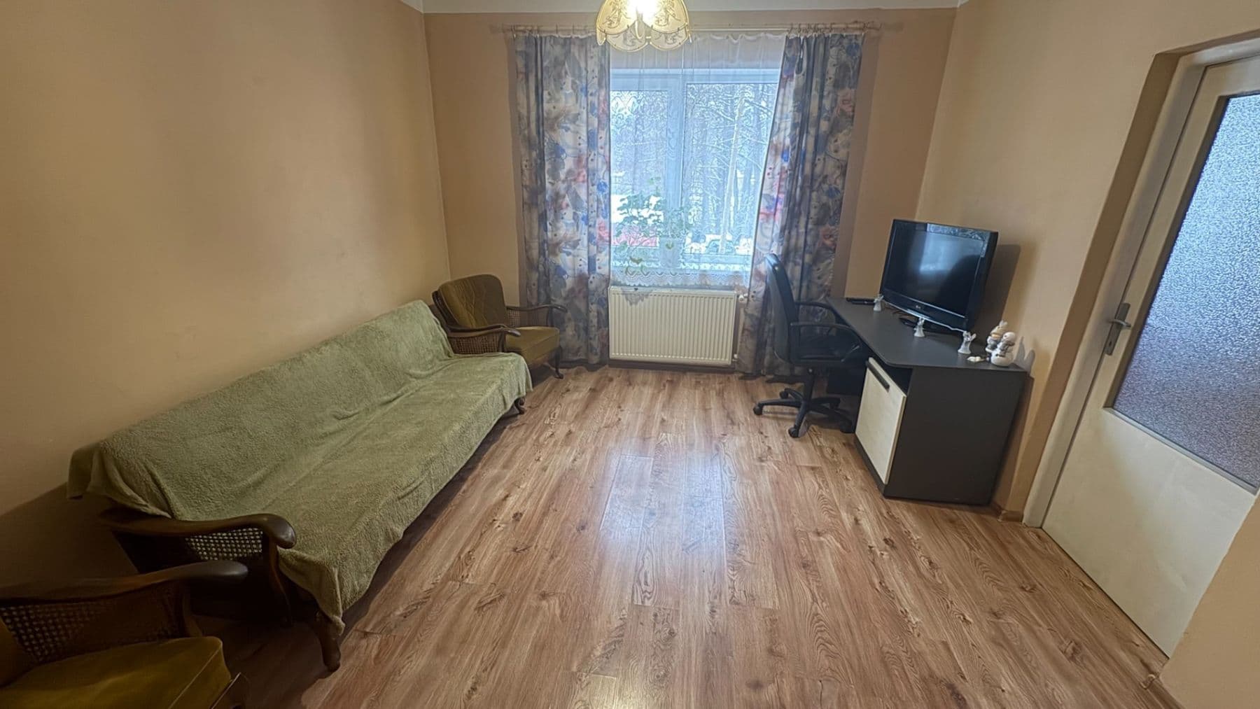 Prenájom bytu 3-izbový 80 m², Švermova, Nejdek, Karlovarský kraj Prenájom bytu 3-izbový 80 m², Švermova, Nejdek, Karlovarský kraj