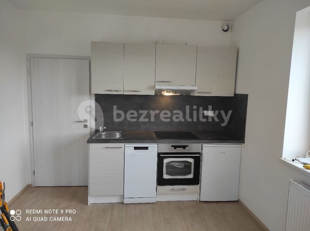 Prenájom bytu 1-izbový 33 m², Maru Špačkové, Rakovník, Středočeský kraj Prenájom bytu 1-izbový 33 m², Maru Špačkové, Rakovník, Středočeský kraj