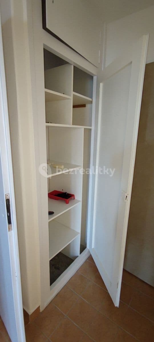 Prenájom bytu 2-izbový 51 m², Kralická, Praha, Praha Prenájom bytu 2-izbový 51 m², Kralická, Praha, Praha
