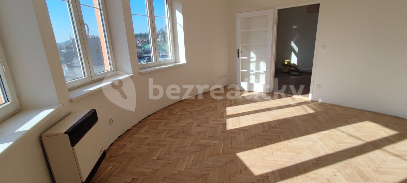 Prenájom bytu 2-izbový 51 m², Kralická, Praha, Praha Prenájom bytu 2-izbový 51 m², Kralická, Praha, Praha