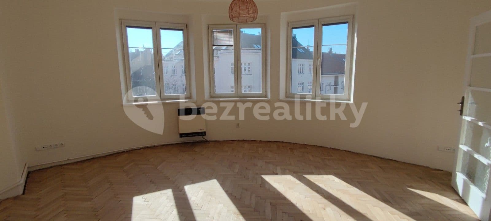 Prenájom bytu 2-izbový 51 m², Kralická, Praha, Praha Prenájom bytu 2-izbový 51 m², Kralická, Praha, Praha