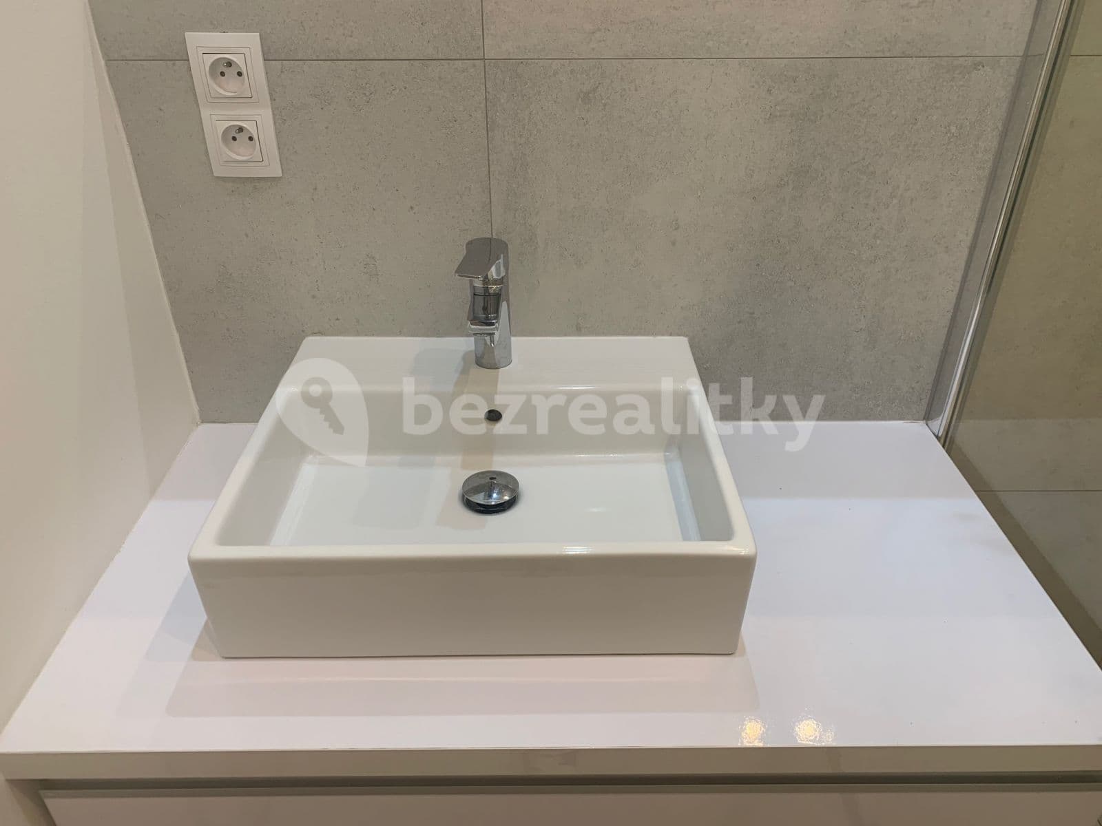 Prenájom bytu 2-izbový 52 m², Kolbenova, Praha, Praha Prenájom bytu 2-izbový 52 m², Kolbenova, Praha, Praha