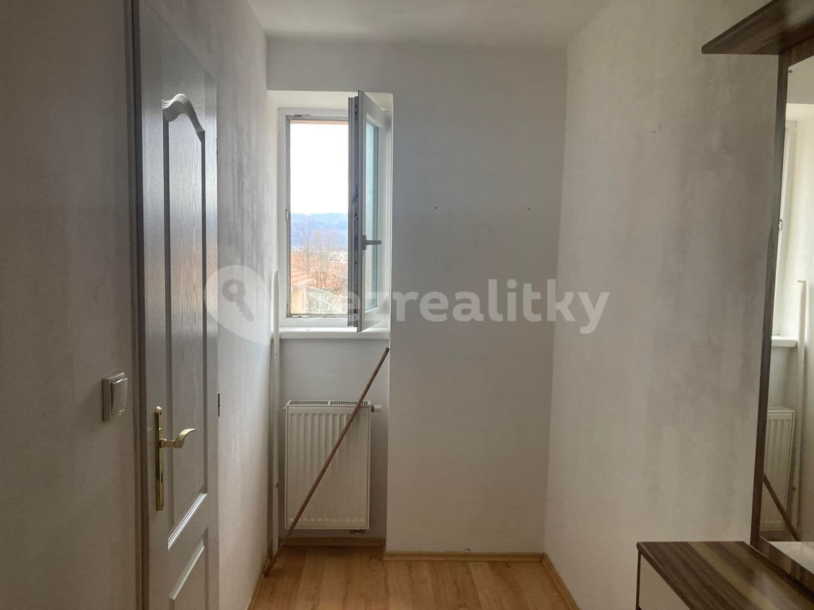 Prenájom bytu 2-izbový 56 m², Americká, Teplice, Ústecký kraj Prenájom bytu 2-izbový 56 m², Americká, Teplice, Ústecký kraj