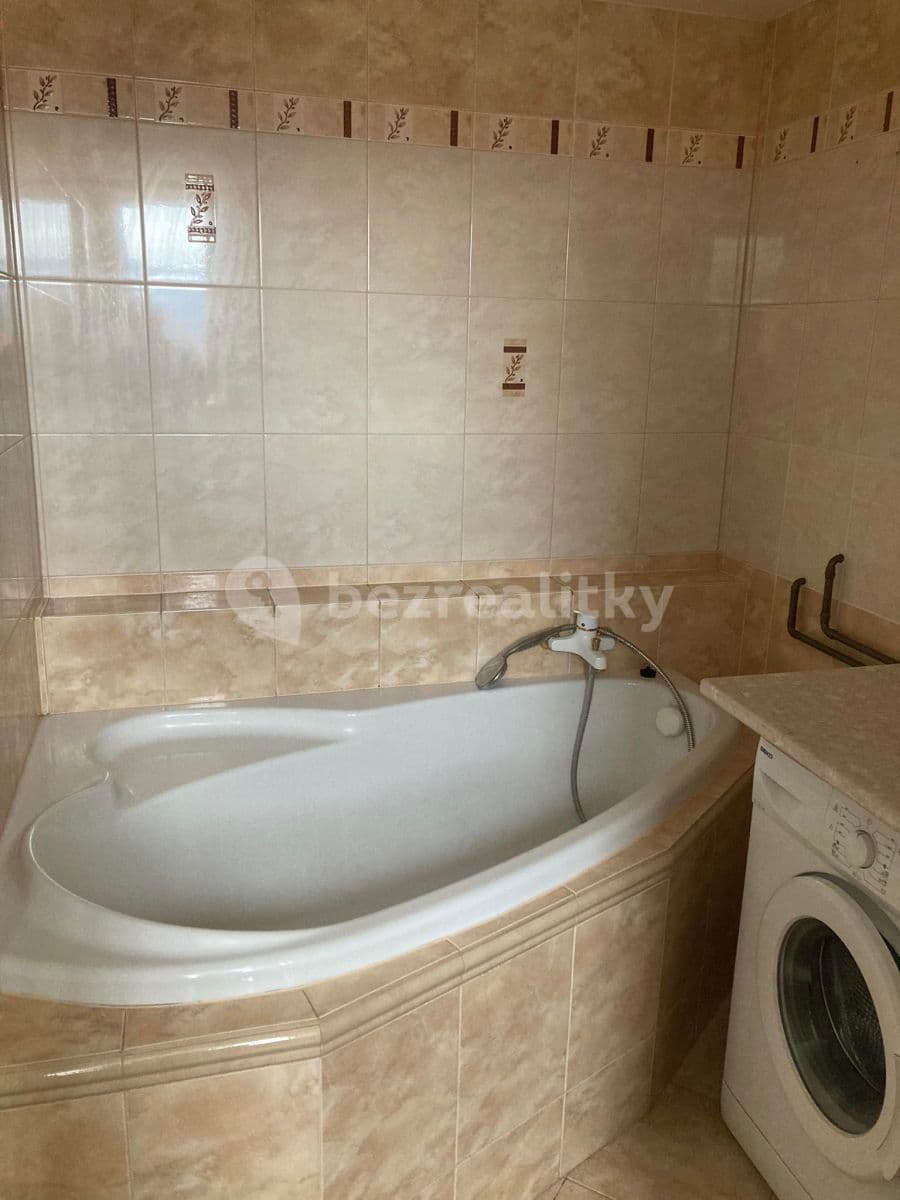 Prenájom bytu 2-izbový 56 m², Americká, Teplice, Ústecký kraj Prenájom bytu 2-izbový 56 m², Americká, Teplice, Ústecký kraj