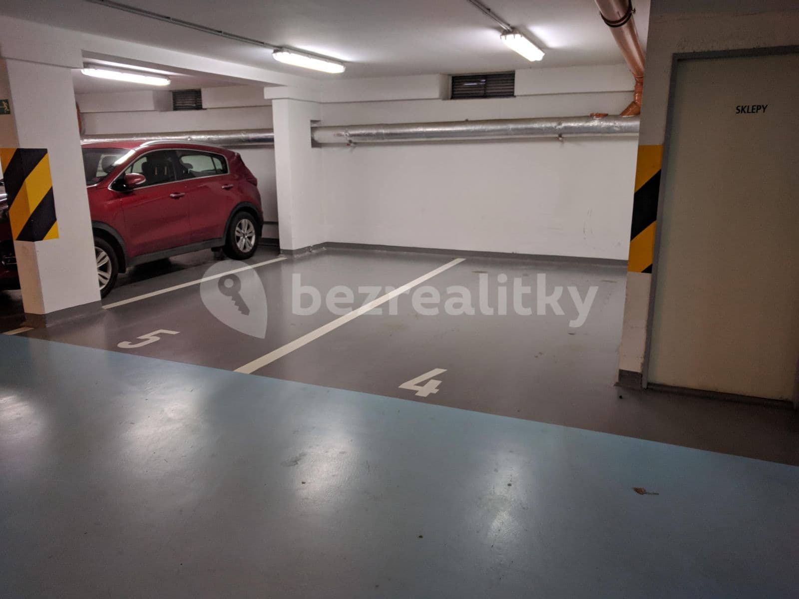 Prenájom garáže 15 m², Chotěšovská, Praha, Praha Prenájom garáže 15 m², Chotěšovská, Praha, Praha