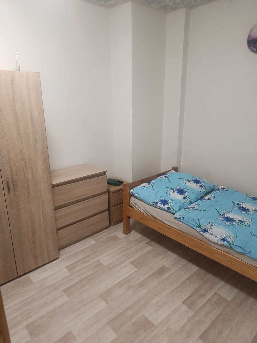 Prenájom domu 16 m², pozemok 200 m², Kloboukova, Praha, Praha Prenájom domu 16 m², pozemok 200 m², Kloboukova, Praha, Praha