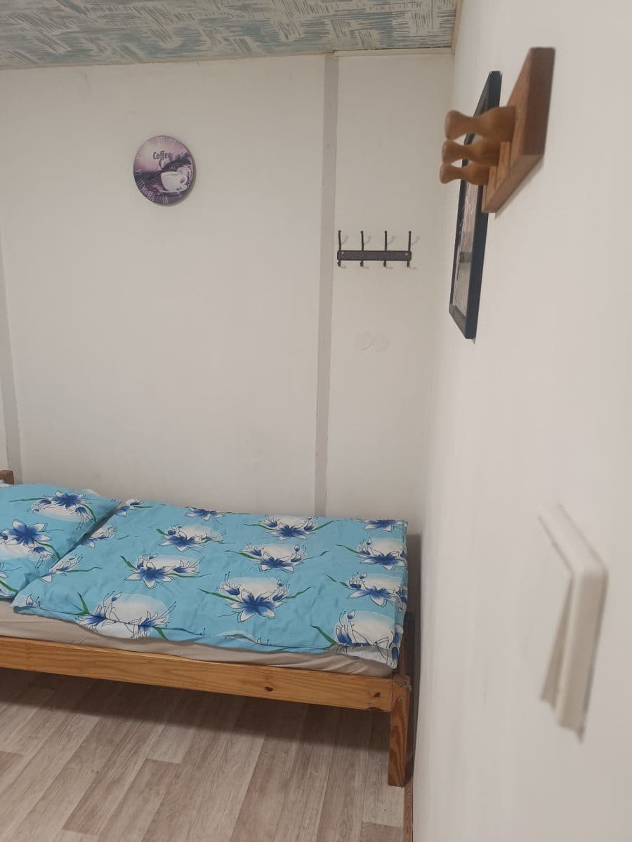 Prenájom domu 16 m², pozemok 200 m², Kloboukova, Praha, Praha Prenájom domu 16 m², pozemok 200 m², Kloboukova, Praha, Praha