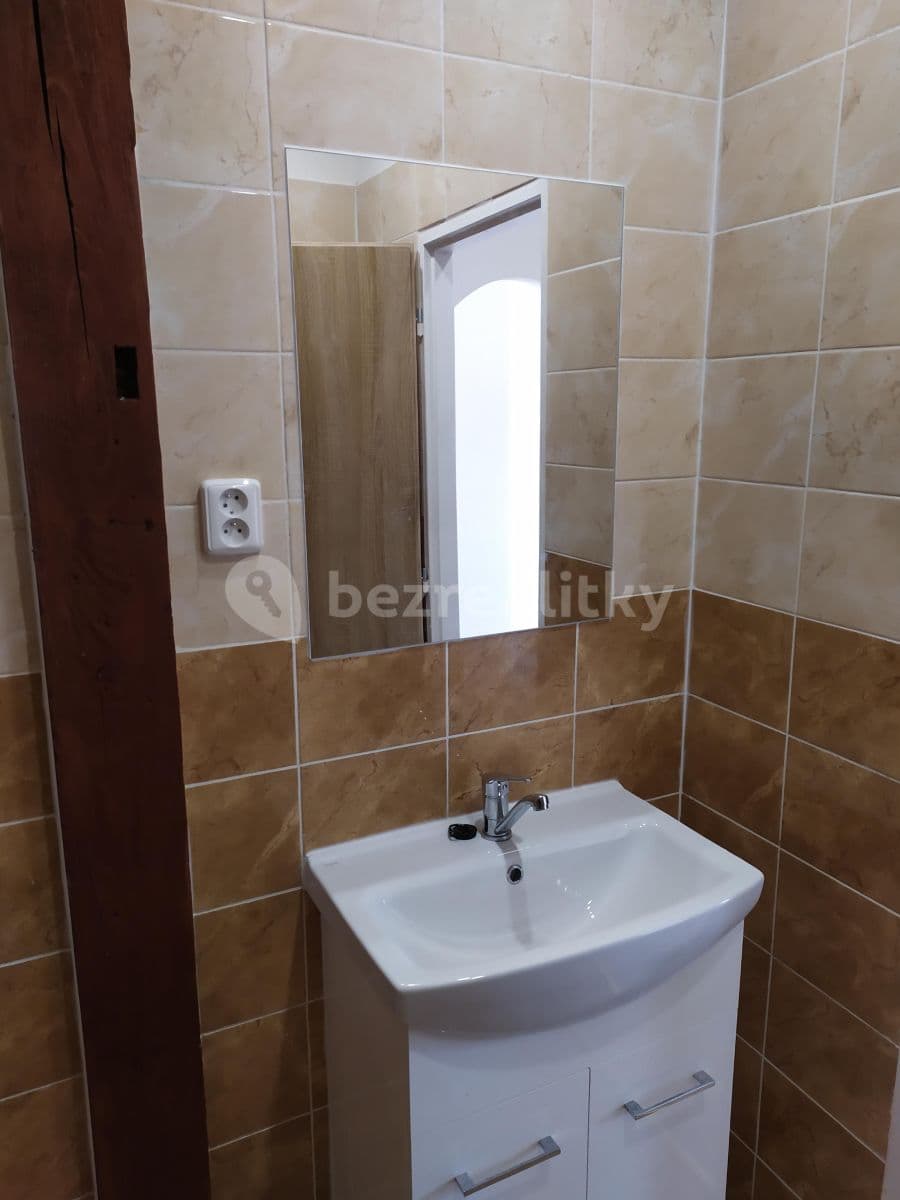 Prenájom bytu 1-izbový 45 m², Drážďanská, Ústí nad Labem, Ústecký kraj Prenájom bytu 1-izbový 45 m², Drážďanská, Ústí nad Labem, Ústecký kraj