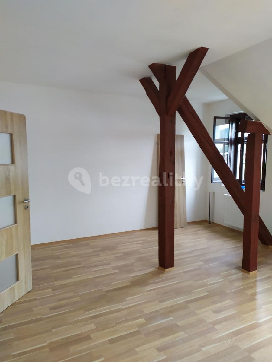 Prenájom bytu 1-izbový 45 m², Drážďanská, Ústí nad Labem, Ústecký kraj Prenájom bytu 1-izbový 45 m², Drážďanská, Ústí nad Labem, Ústecký kraj
