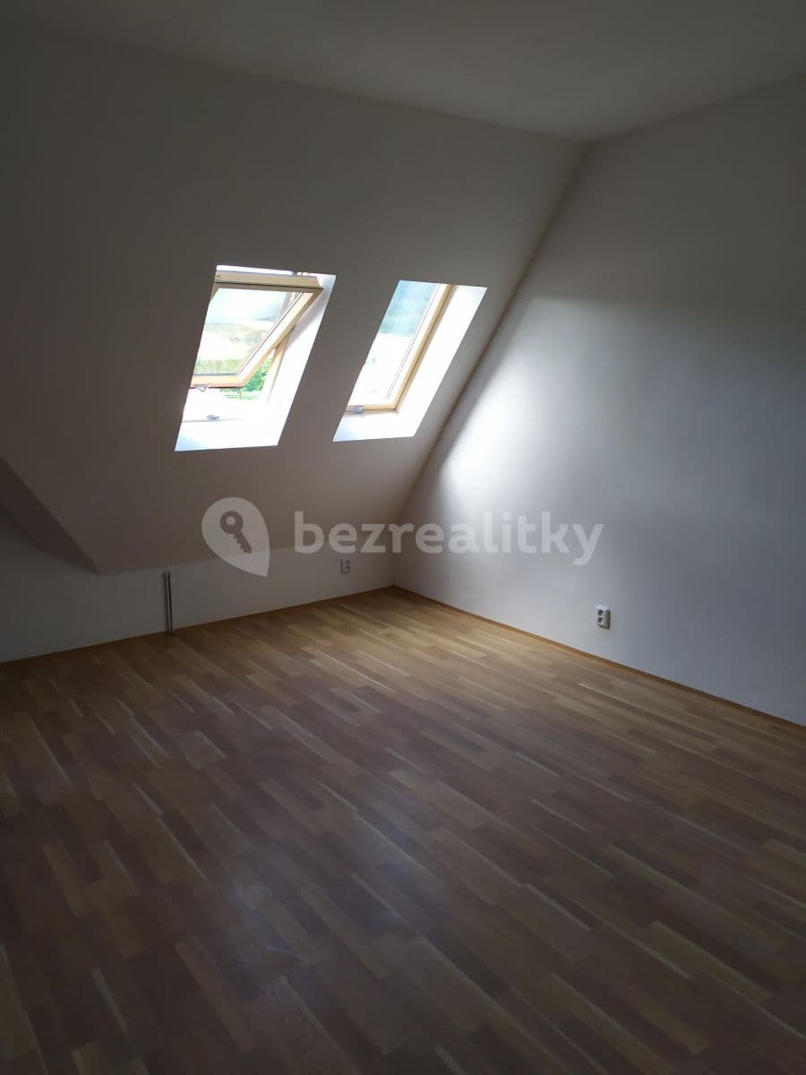 Prenájom bytu 1-izbový 45 m², Drážďanská, Ústí nad Labem, Ústecký kraj Prenájom bytu 1-izbový 45 m², Drážďanská, Ústí nad Labem, Ústecký kraj