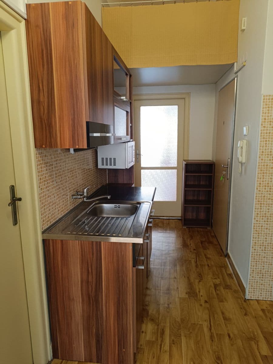 Prenájom bytu 2-izbový 45 m², Za Pohořelcem, Praha, Praha Prenájom bytu 2-izbový 45 m², Za Pohořelcem, Praha, Praha