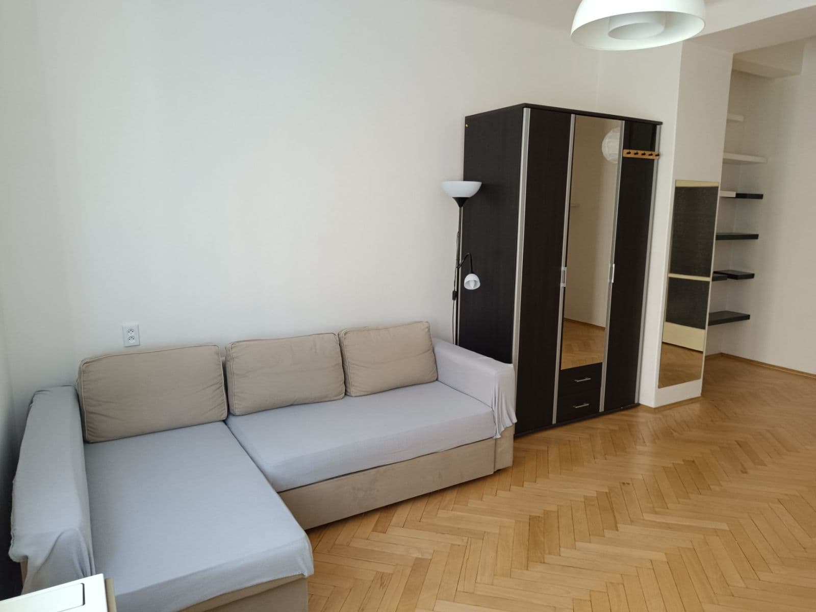 Prenájom bytu 2-izbový 45 m², Za Pohořelcem, Praha, Praha Prenájom bytu 2-izbový 45 m², Za Pohořelcem, Praha, Praha