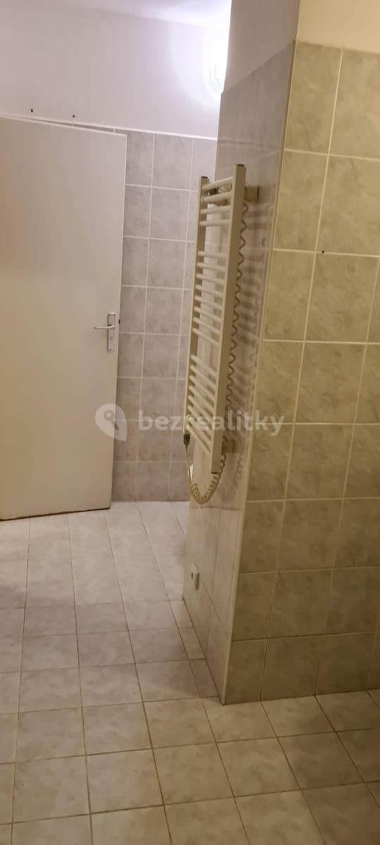 Prenájom bytu 1-izbový 30 m², Ohradní, Praha, Praha Prenájom bytu 1-izbový 30 m², Ohradní, Praha, Praha