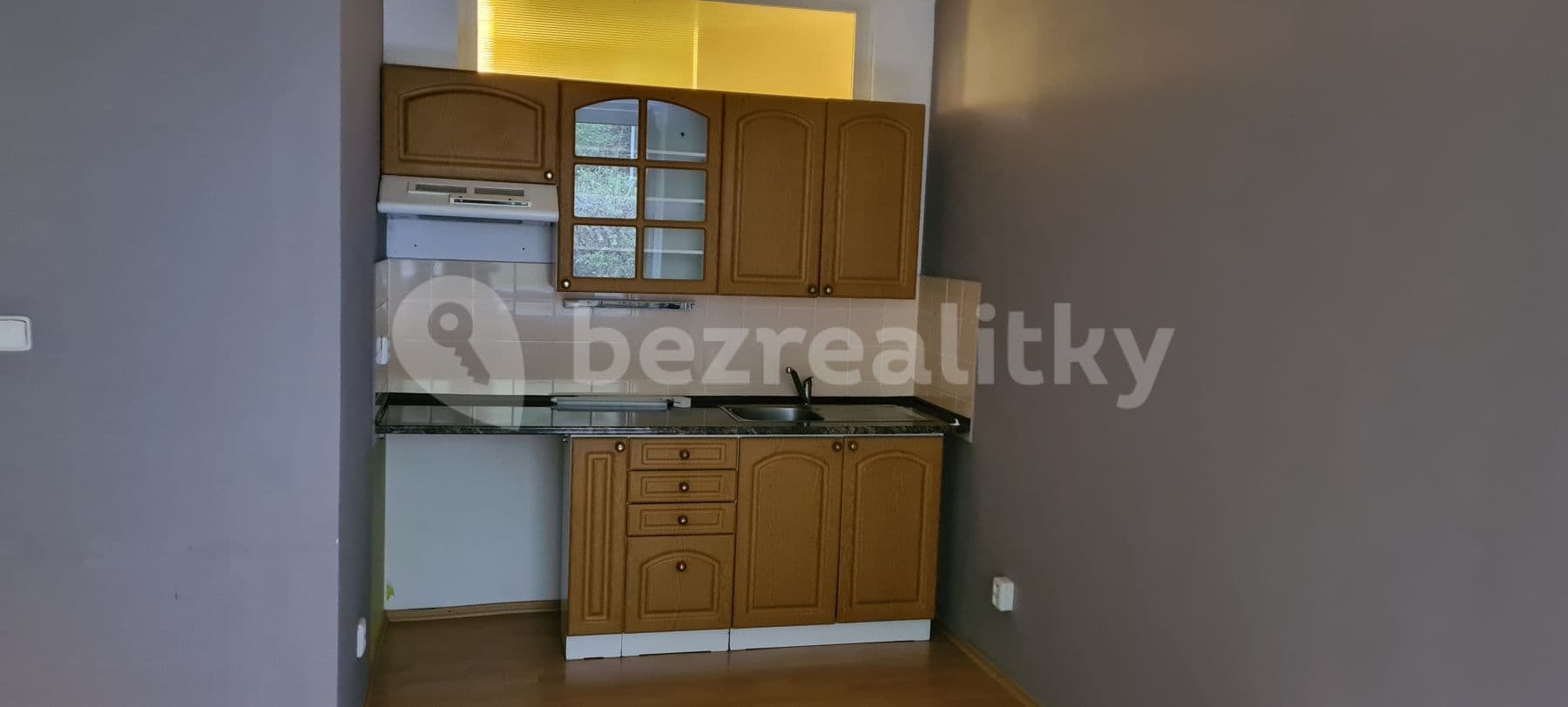 Prenájom bytu 1-izbový 30 m², Ohradní, Praha, Praha Prenájom bytu 1-izbový 30 m², Ohradní, Praha, Praha