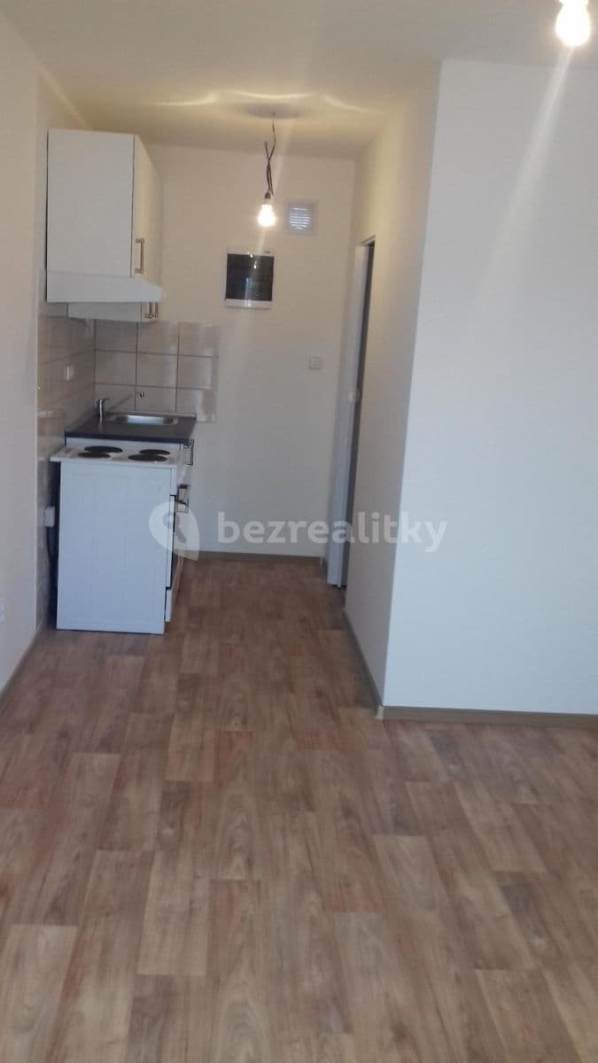 Prenájom bytu Garsoniéra 18 m², Neuměřice, Středočeský kraj Prenájom bytu Garsoniéra 18 m², Neuměřice, Středočeský kraj