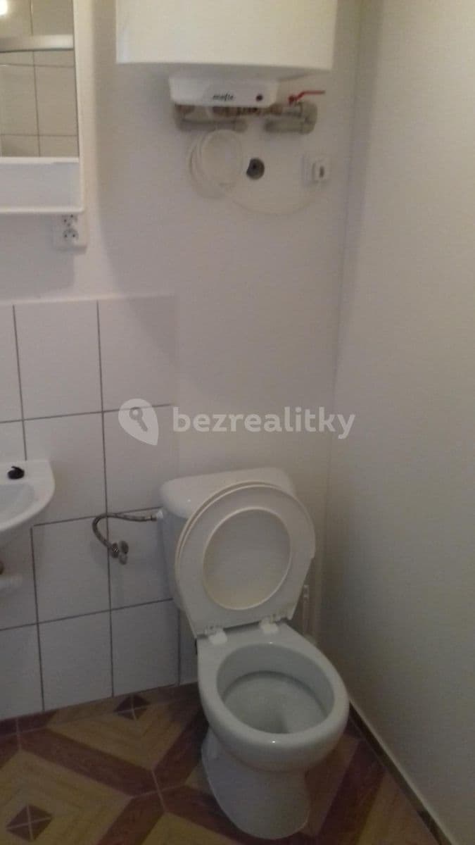 Prenájom bytu Garsoniéra 18 m², Neuměřice, Středočeský kraj Prenájom bytu Garsoniéra 18 m², Neuměřice, Středočeský kraj