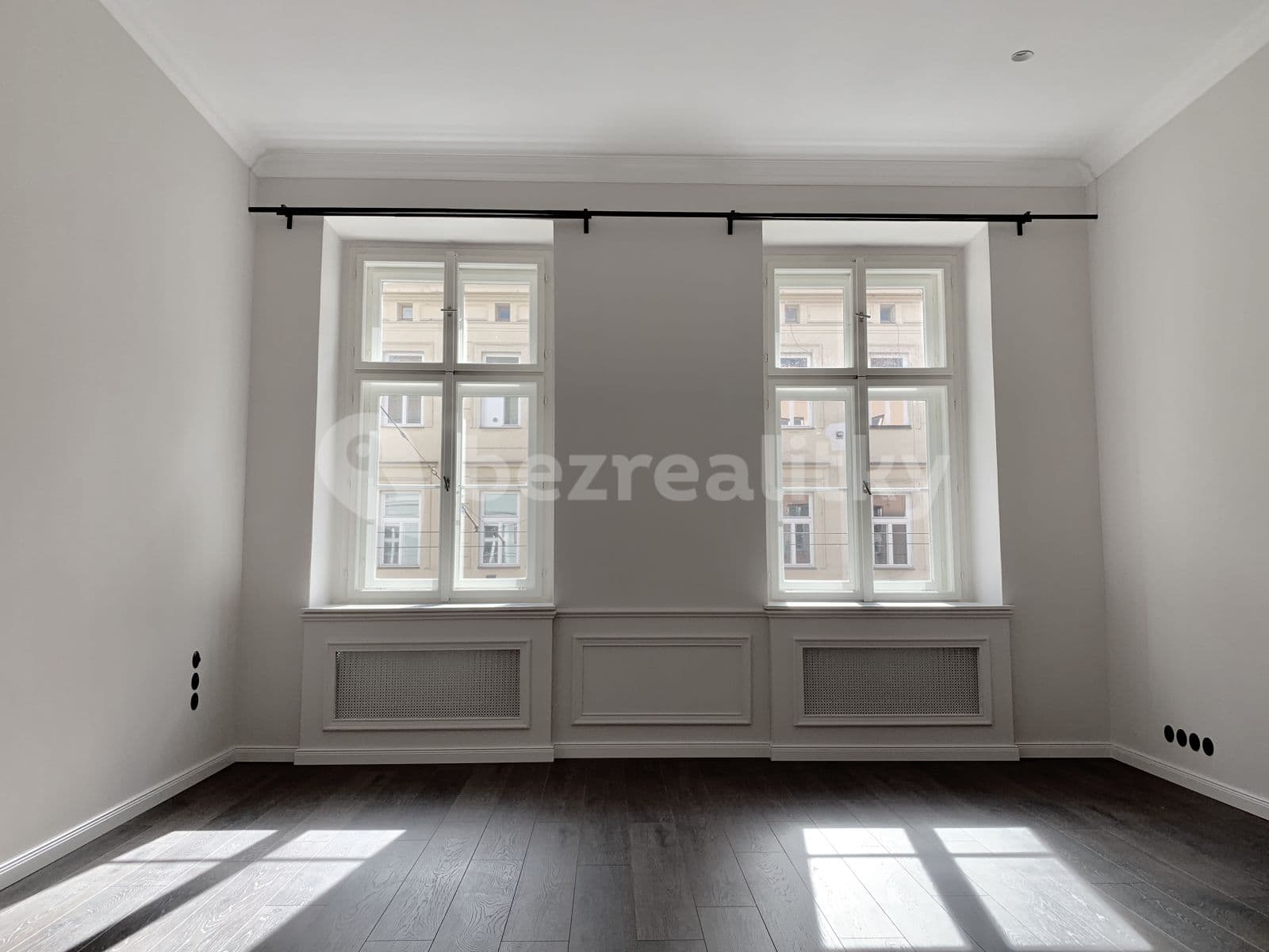 Prenájom bytu 2-izbový 66 m², Štefánikova, Praha, Praha Prenájom bytu 2-izbový 66 m², Štefánikova, Praha, Praha