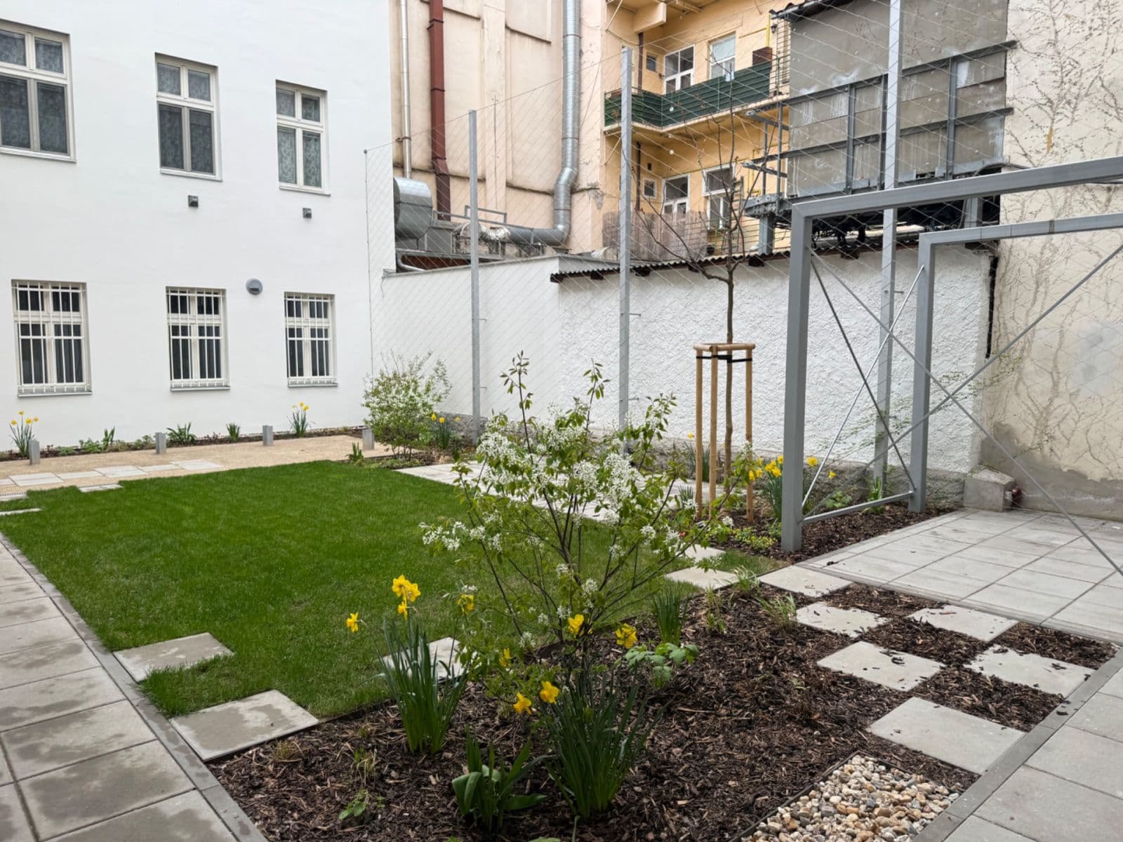 Prenájom bytu 2-izbový 66 m², Štefánikova, Praha, Praha Prenájom bytu 2-izbový 66 m², Štefánikova, Praha, Praha