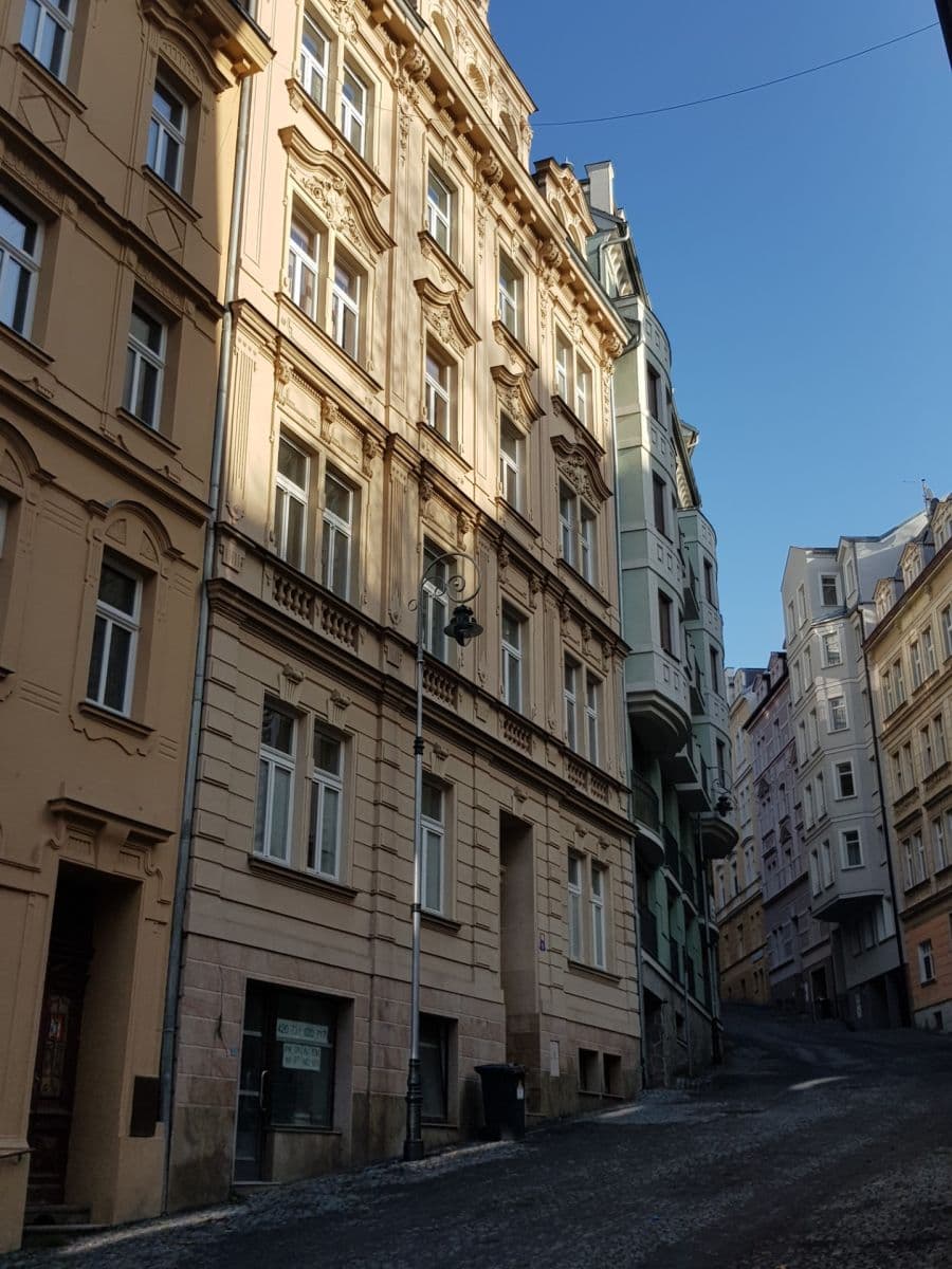 Predaj bytu 3-izbový 85 m², Moravská, Karlovy Vary, Karlovarský kraj Predaj bytu 3-izbový 85 m², Moravská, Karlovy Vary, Karlovarský kraj