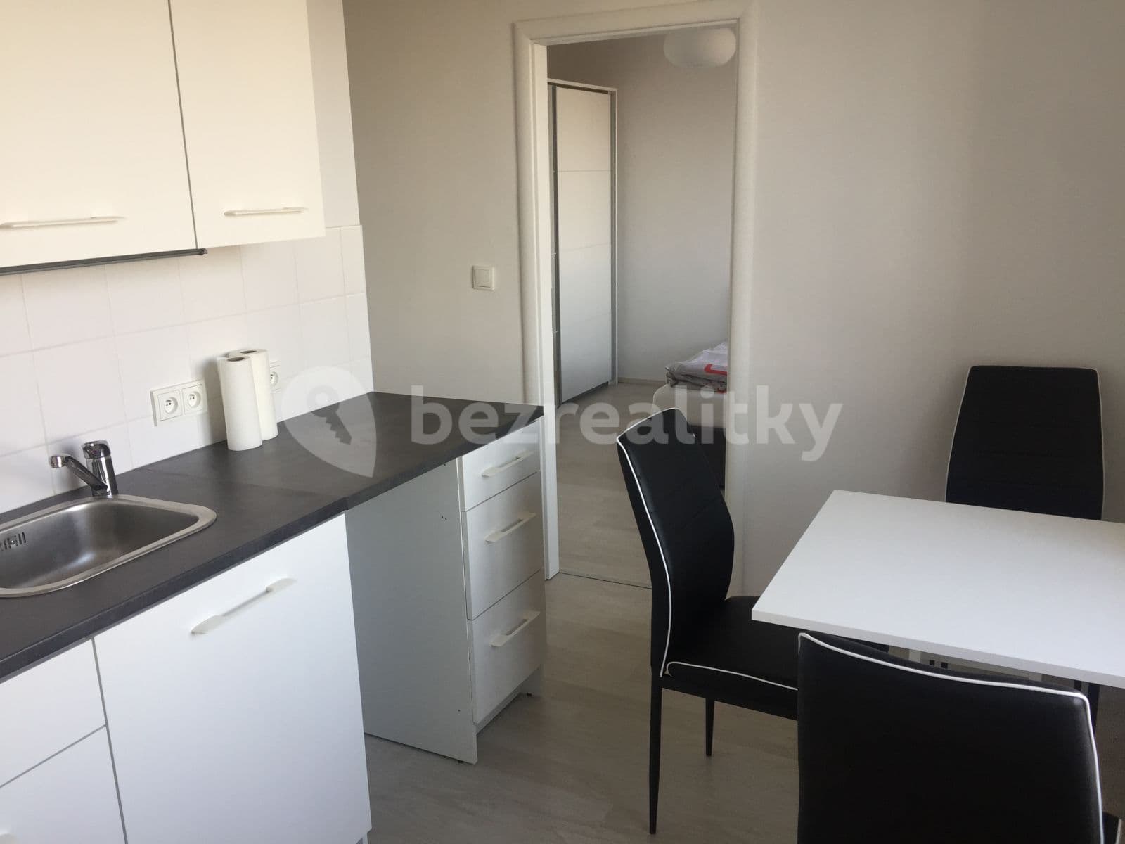Prenájom bytu 2-izbový 56 m², Pod Lipami, Praha, Praha Prenájom bytu 2-izbový 56 m², Pod Lipami, Praha, Praha
