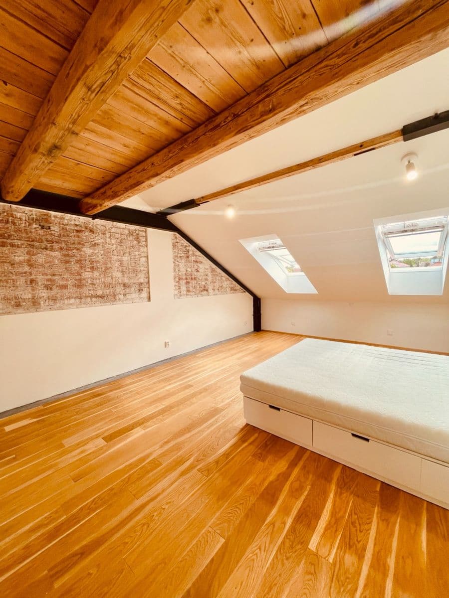 Predaj bytu 3-izbový 90 m², Údolní, Brno, Jihomoravský kraj Predaj bytu 3-izbový 90 m², Údolní, Brno, Jihomoravský kraj