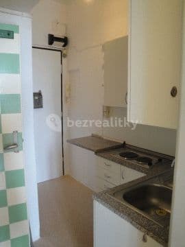 Prenájom bytu 1-izbový 30 m², Sobotecká, Praha, Praha Prenájom bytu 1-izbový 30 m², Sobotecká, Praha, Praha