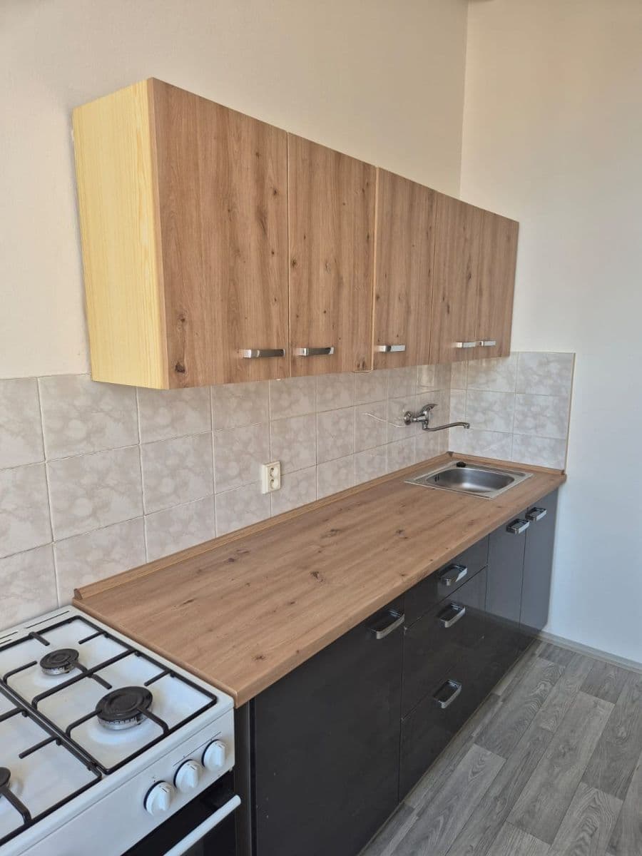 Prenájom bytu 1-izbový 35 m², Vacínova, Praha, Praha Prenájom bytu 1-izbový 35 m², Vacínova, Praha, Praha