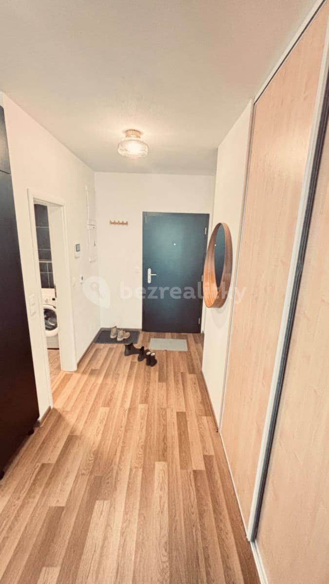 Prenájom bytu 2-izbový 45 m², Mickiewiczova, Bratislava - mestská časť Staré Mesto, Bratislavský kraj Prenájom bytu 2-izbový 45 m², Mickiewiczova, Bratislava - mestská časť Staré Mesto, Bratislavský kraj