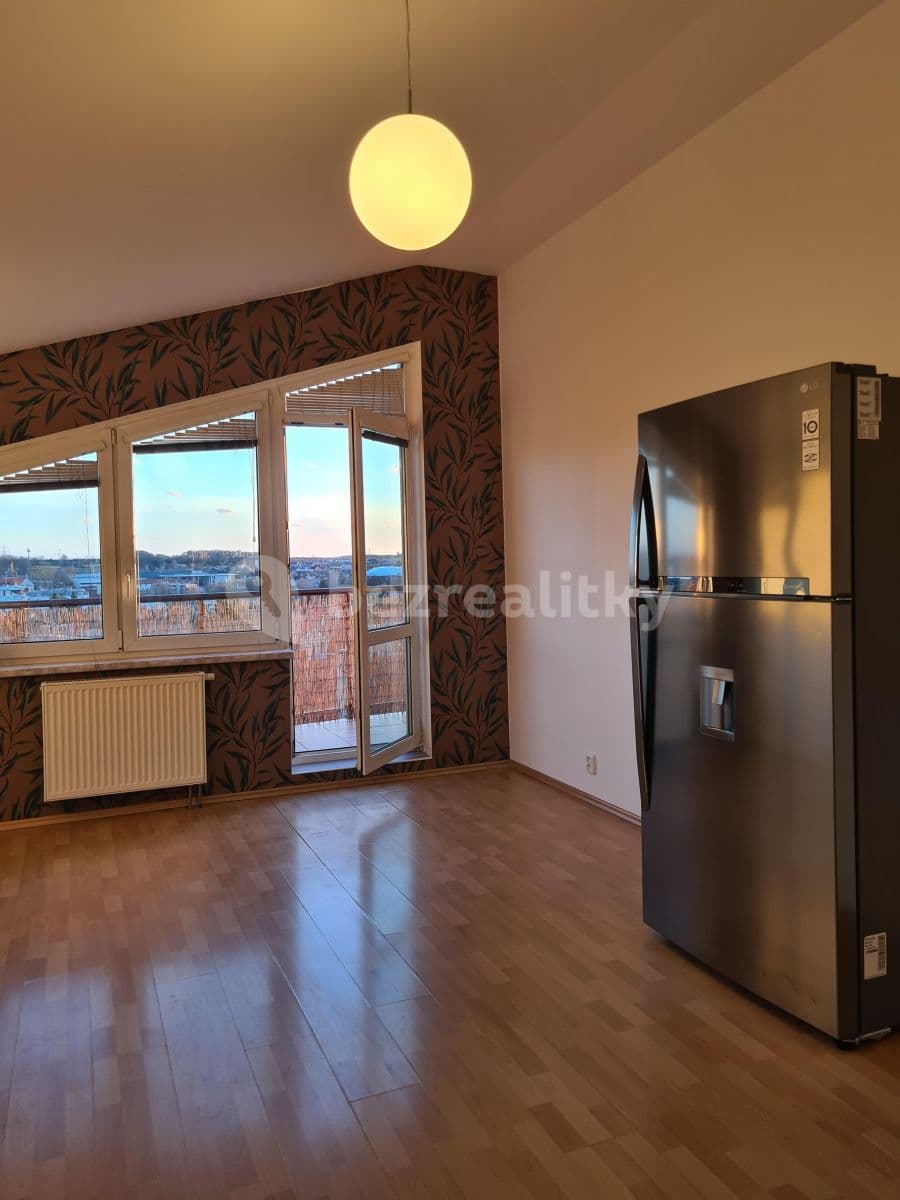 Prenájom bytu 2-izbový 52 m², Za Sídlištěm, Dolní Břežany, Středočeský kraj Prenájom bytu 2-izbový 52 m², Za Sídlištěm, Dolní Břežany, Středočeský kraj
