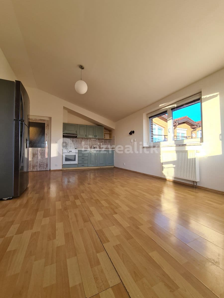 Prenájom bytu 2-izbový 52 m², Za Sídlištěm, Dolní Břežany, Středočeský kraj Prenájom bytu 2-izbový 52 m², Za Sídlištěm, Dolní Břežany, Středočeský kraj