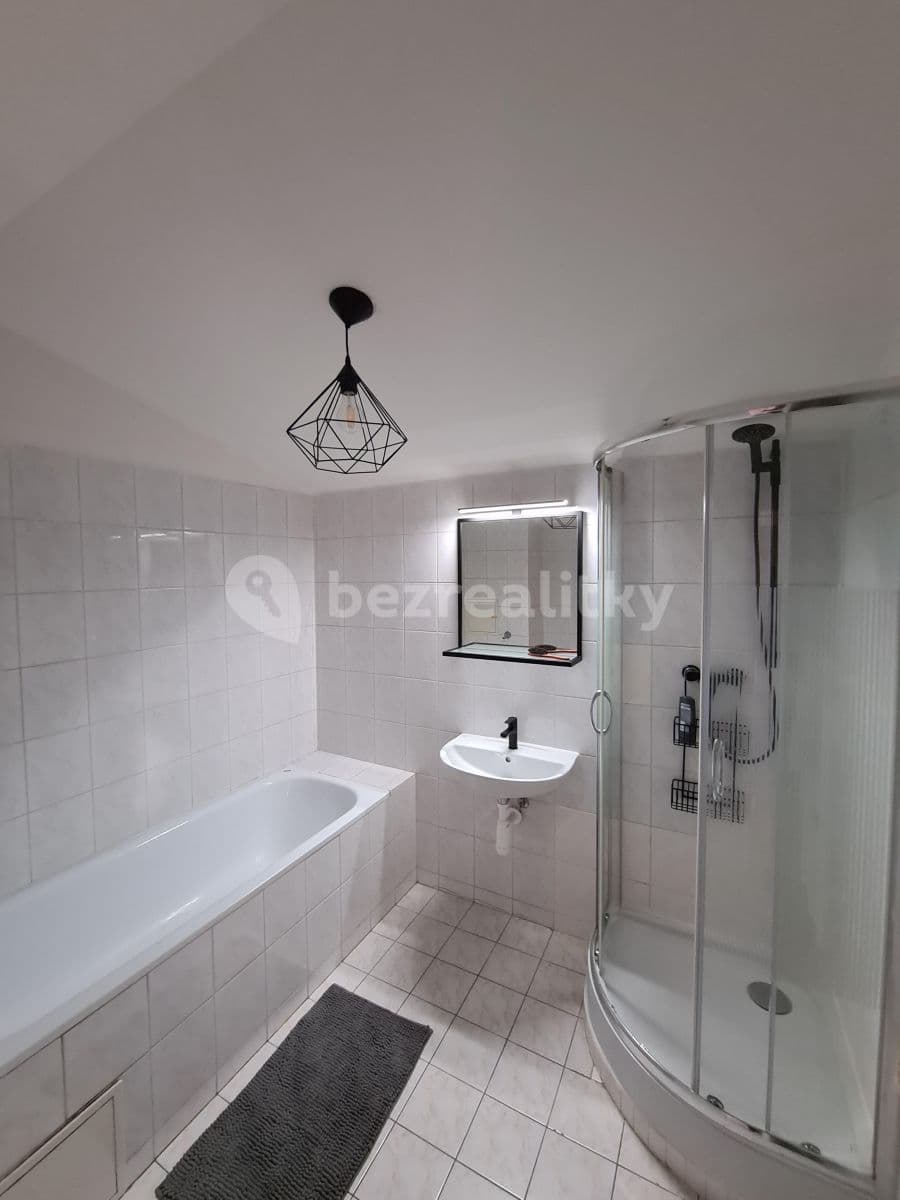 Prenájom bytu 2-izbový 52 m², Za Sídlištěm, Dolní Břežany, Středočeský kraj Prenájom bytu 2-izbový 52 m², Za Sídlištěm, Dolní Břežany, Středočeský kraj