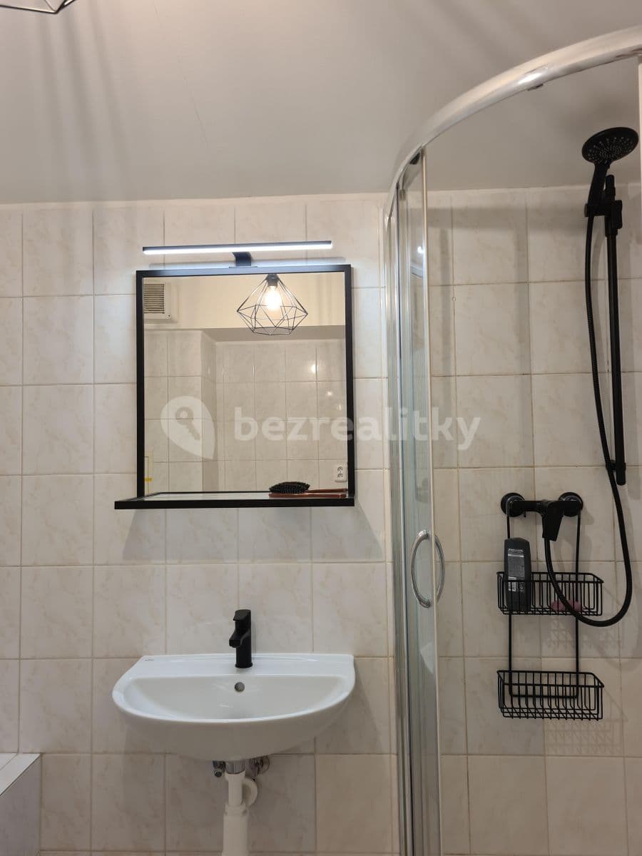 Prenájom bytu 2-izbový 52 m², Za Sídlištěm, Dolní Břežany, Středočeský kraj Prenájom bytu 2-izbový 52 m², Za Sídlištěm, Dolní Břežany, Středočeský kraj