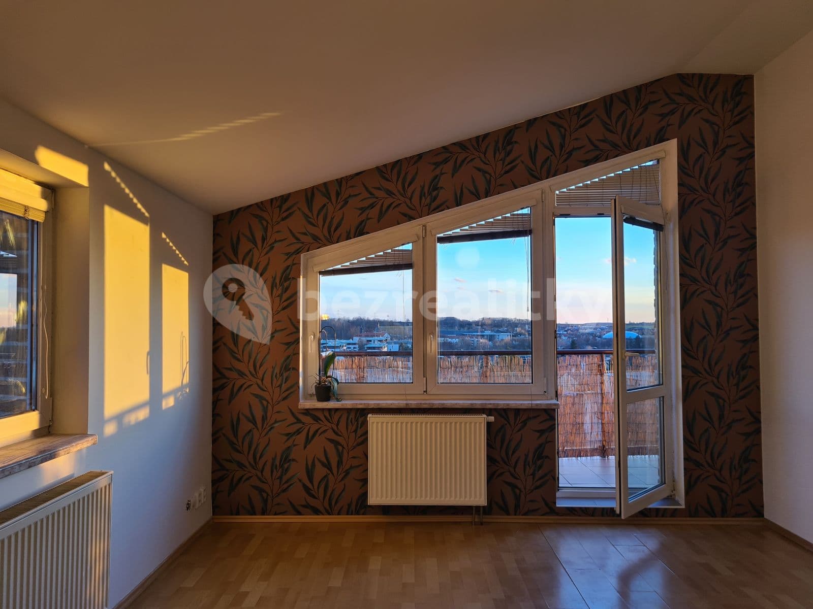 Prenájom bytu 2-izbový 52 m², Za Sídlištěm, Dolní Břežany, Středočeský kraj Prenájom bytu 2-izbový 52 m², Za Sídlištěm, Dolní Břežany, Středočeský kraj
