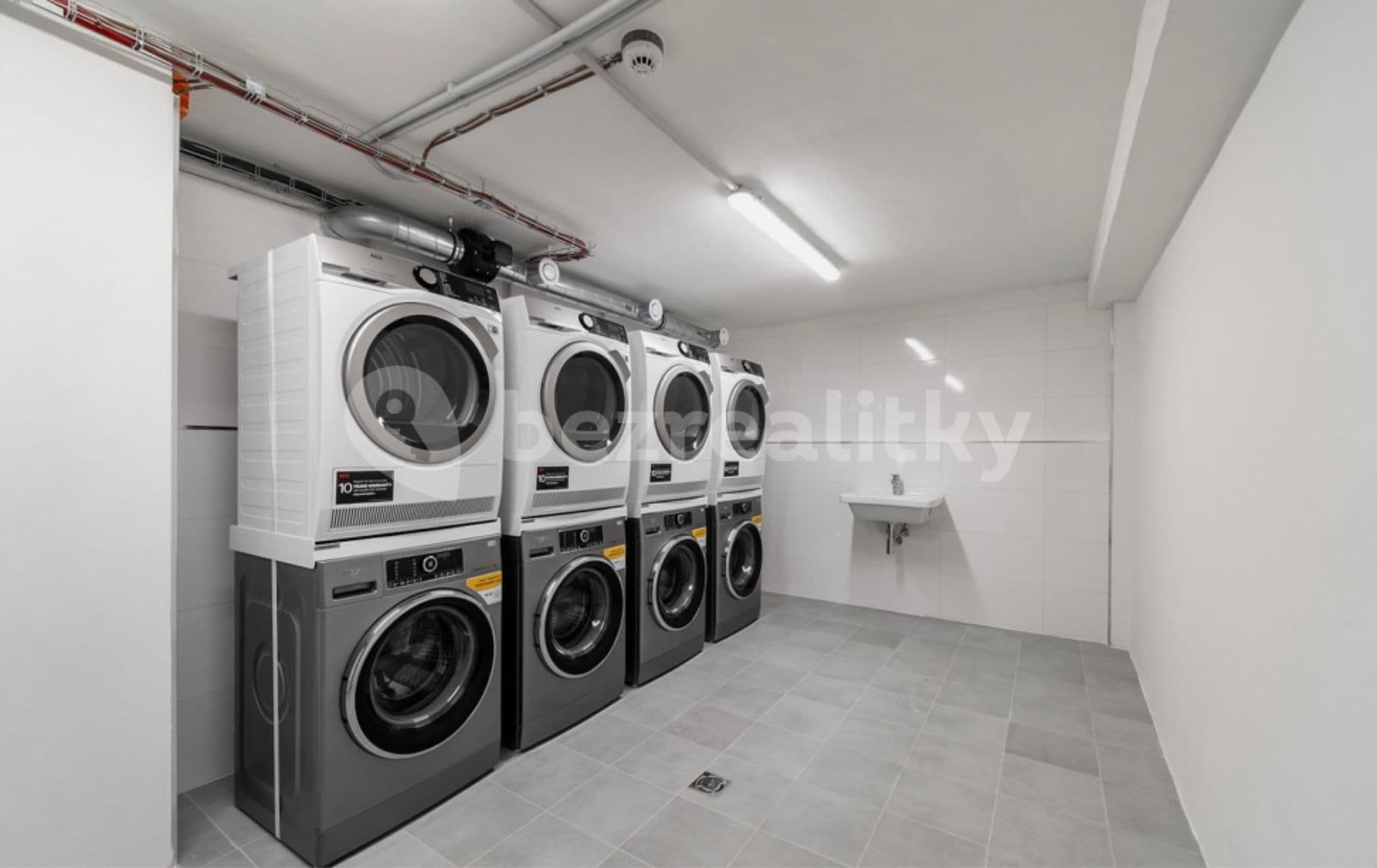 Prenájom bytu Garsoniéra 29 m², Perucká, Praha, Praha Prenájom bytu Garsoniéra 29 m², Perucká, Praha, Praha