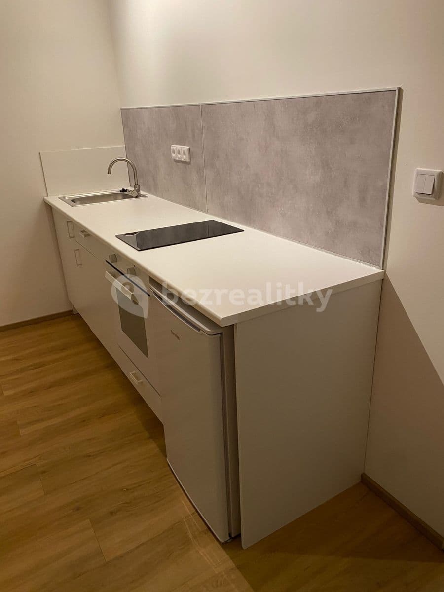 Prenájom bytu Garsoniéra 29 m², Perucká, Praha, Praha Prenájom bytu Garsoniéra 29 m², Perucká, Praha, Praha